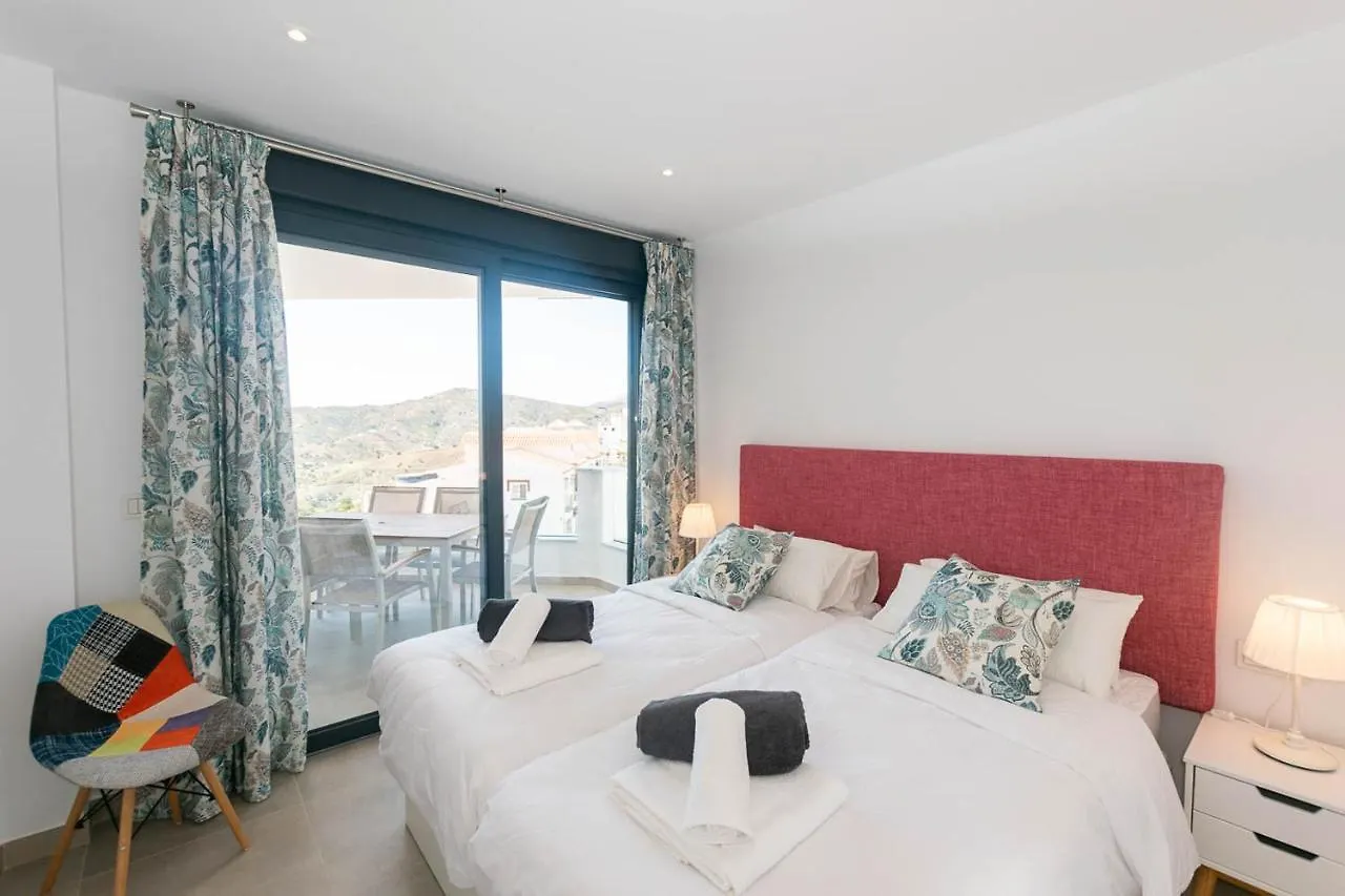 Контакты Modern Apartment In Competa